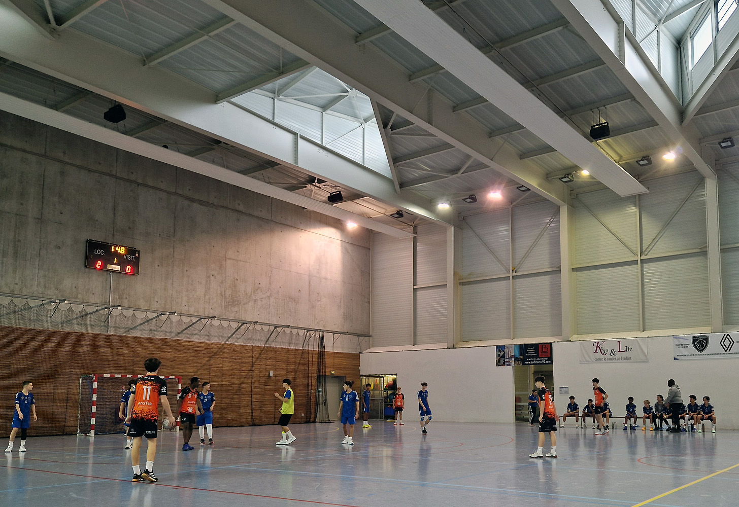 Large revue d’effectif…