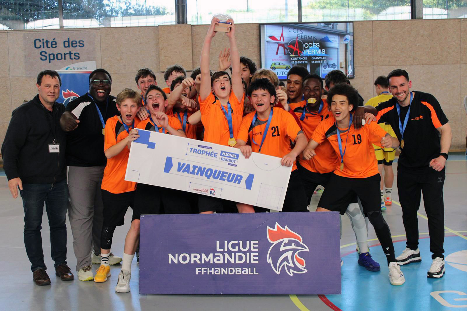 Le 92 victorieux en filles et en garçons….