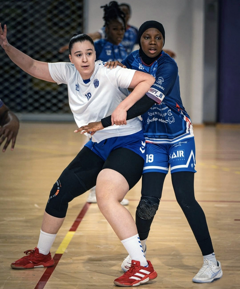 SF2 : une poule de 12…